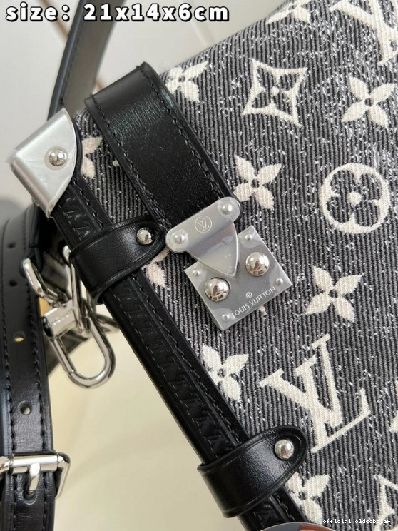 Official oldcobbler VUITTON TRUNK SIDE MM LOUIS 0729